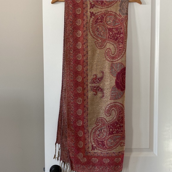 Red, Gold, Silver Pashmina Wrap/ Stole w Tassel Fringe, Roses & Paisley Print - Picture 8 of 14